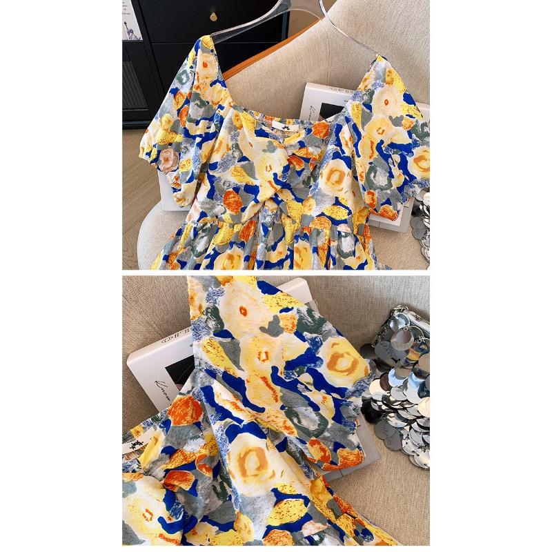 Letnia sukienka damska plus size, temperamentna, luźna, zakrywająca ciało, z kwadratowym dekoltem, modna, w kwiaty, z krótkim rękawem