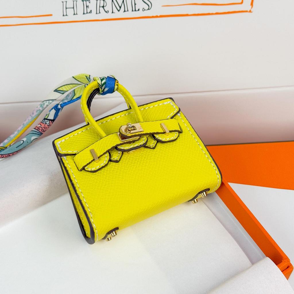 Chic Mini Bag Charm - Cute Earphone Pouch & Coin Purse with Car Keychain Decoration.