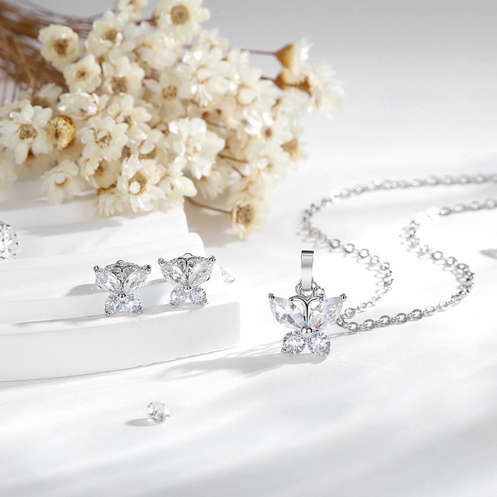 

Ожерелье с подвеской в виде бабочки из циркона и серьгами в виде цепочки для женщин серебряный