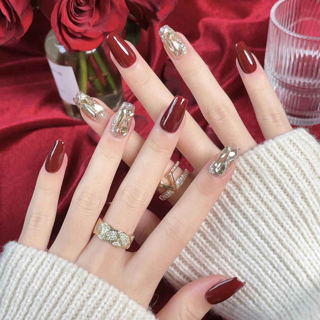 10pcs/set New Year Red Cherry Color Wear Nail Pure Handmade Light Therapy Nail Patch Champagne Diamond Light Luxury Flash False Nails