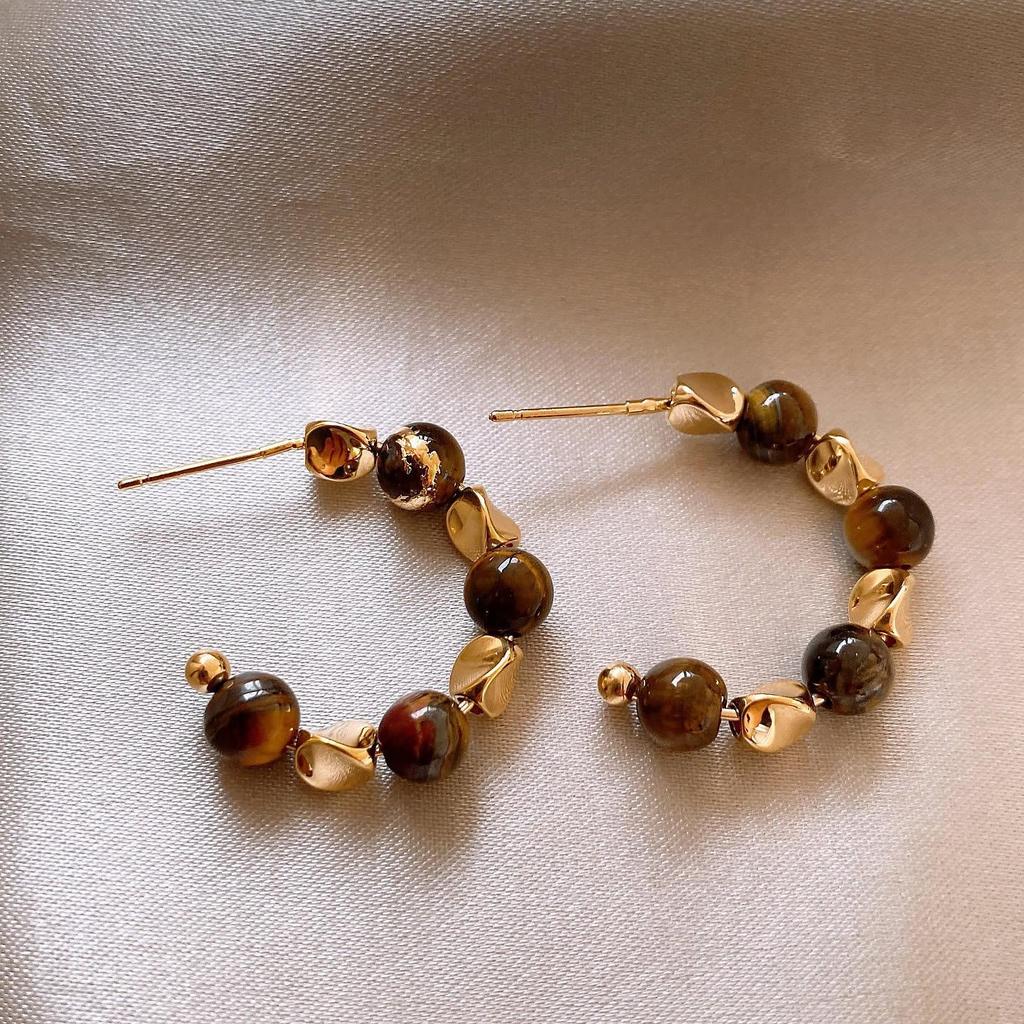 Silver Needle Geometric Tiger Eye Flower Earrings - Retro Style, Light Luxury, High-End Fashion Ear Studs