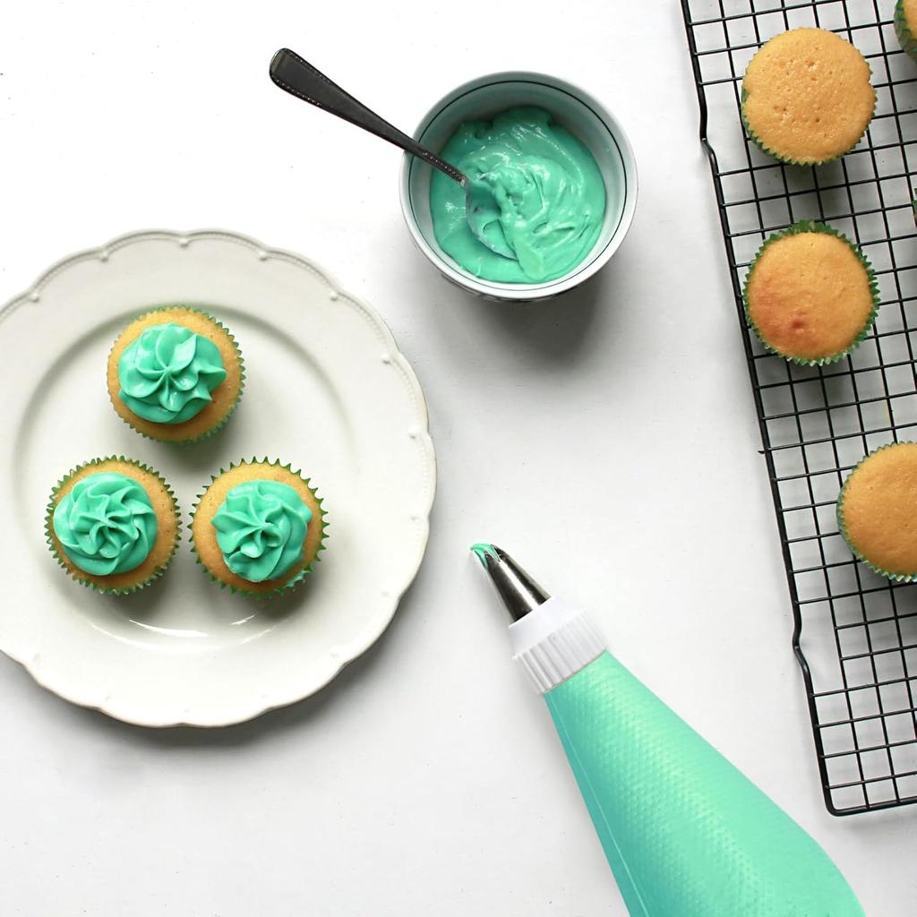 100Pcs Disposable Piping Bags, 13 Inch Anti Burst Pastry Bags - Icing Piping Bags for Frosting - Suitable for Baking and Cake Decorating