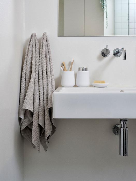 

ZONE DENMARK Nova Soap Dispenser (3 colors) white