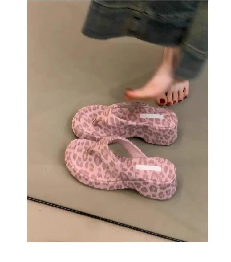 

Маленькая версия~ увеличение роста 5СМ2025 новые шлепанцы на толстой подошве-маффине женские туфли на высоком каблуке клиновидном каблуке сандалии с открытым носком 40 розовый