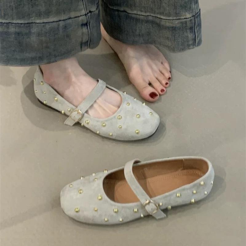 2026 Spring Summer Rivet Women Flats Concise Round Toe Shallow Buckle Strap Ladies Shoes Design Eelgant Dress Shoes