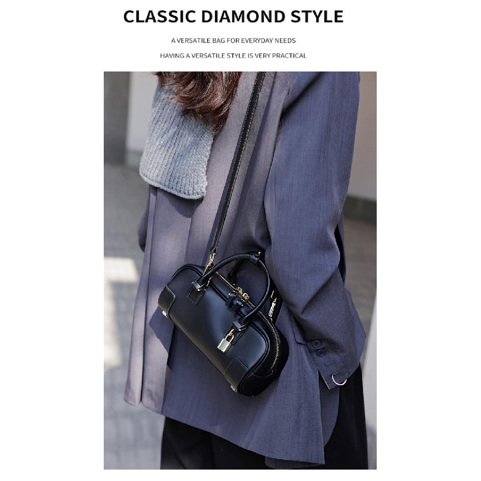 Niche Design Genuine Leather Vintage Underarm Bag New Bowling Bag Boston Underarm Bag Shoulder Bag Women's Bag