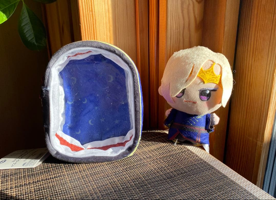 Twisted Wonderland Vil Dormitory uniform plush toy Pomfiore pouch set