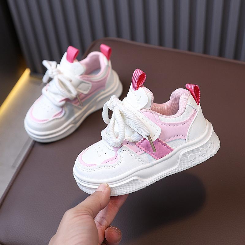 

Детская обувь 2025 весна и осень новая модная мягкая подошва мальчики белые туфли студенты универсальные девочки повседневная спортивная обувь 21-25 yards whole box shot 50 pairs розовый