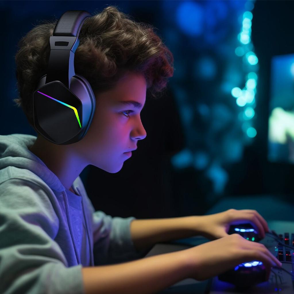 Wireless Gaming Headset 2.4G   5.4 RGB Light Wireless Gaming Headphone with Noise Canceling Mic for PC Computer