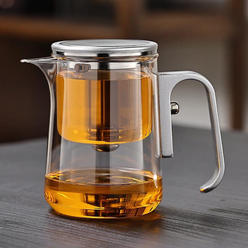 Glass Teapot with Magnetic Lid and Strainer