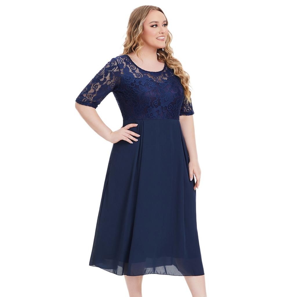 Elegantes, ausgehöhltes Spitzenkleid für Frauen in Übergrößen im europäischen und amerikanischen Stil
