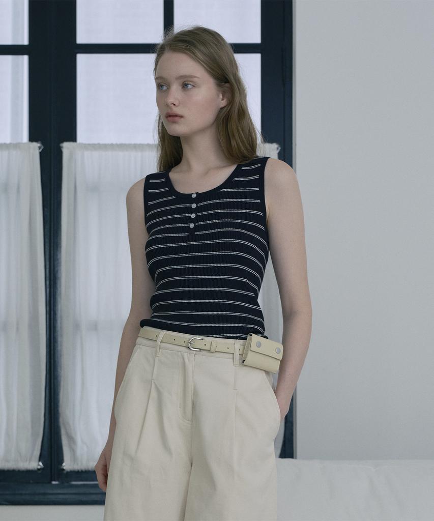 JUCYJUDY Striped Sleeveless Henley Neck Knit J1Kt020B