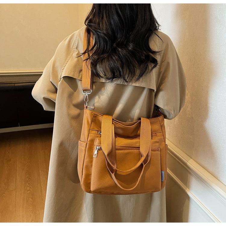 Nylon cloth bag women's large-capacity new autumn and winter casual versatile messenger bag single shoulder student