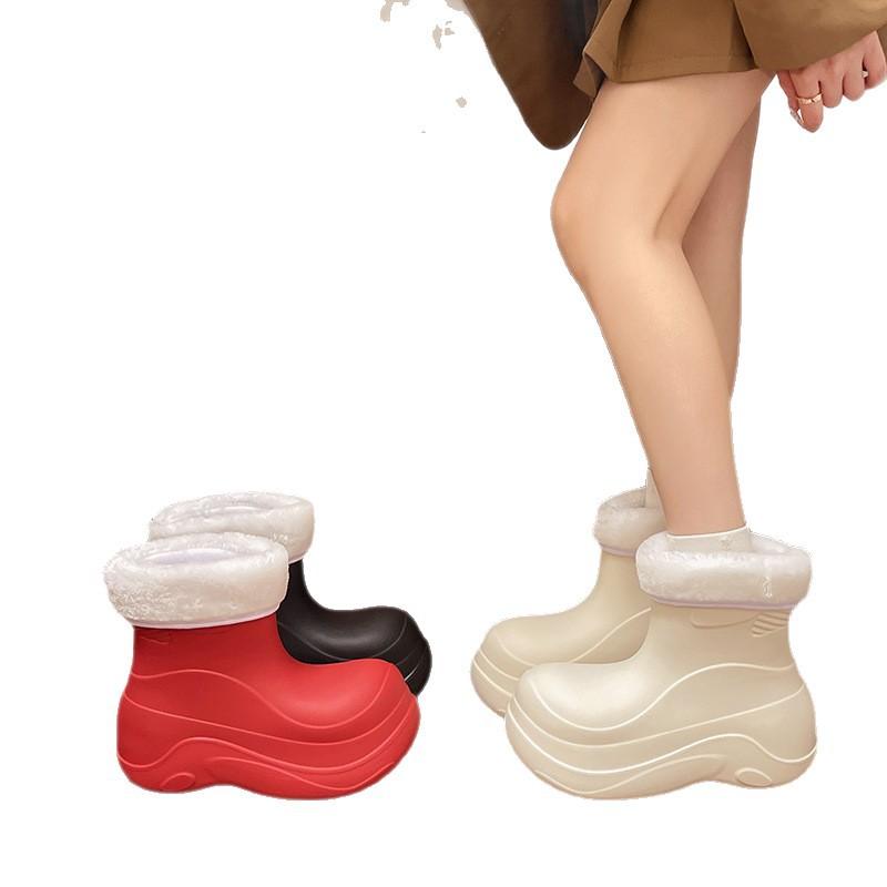 Nya godisfärgade regnskor dam sommar mode vattentäta och halkfria regnstövlar korta stövlar platå vattenskor