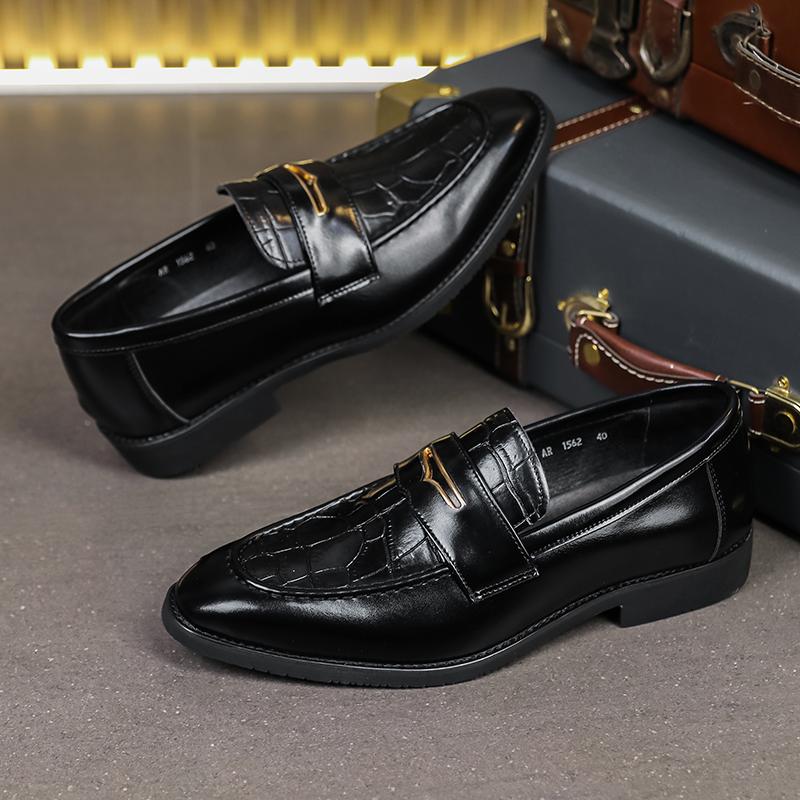 Men Classic Loafers Men Comfortable Fashionable Brand Small Leather Shoes for One Foot Men Gentlemen Social Shoes In Sizes 38-46
