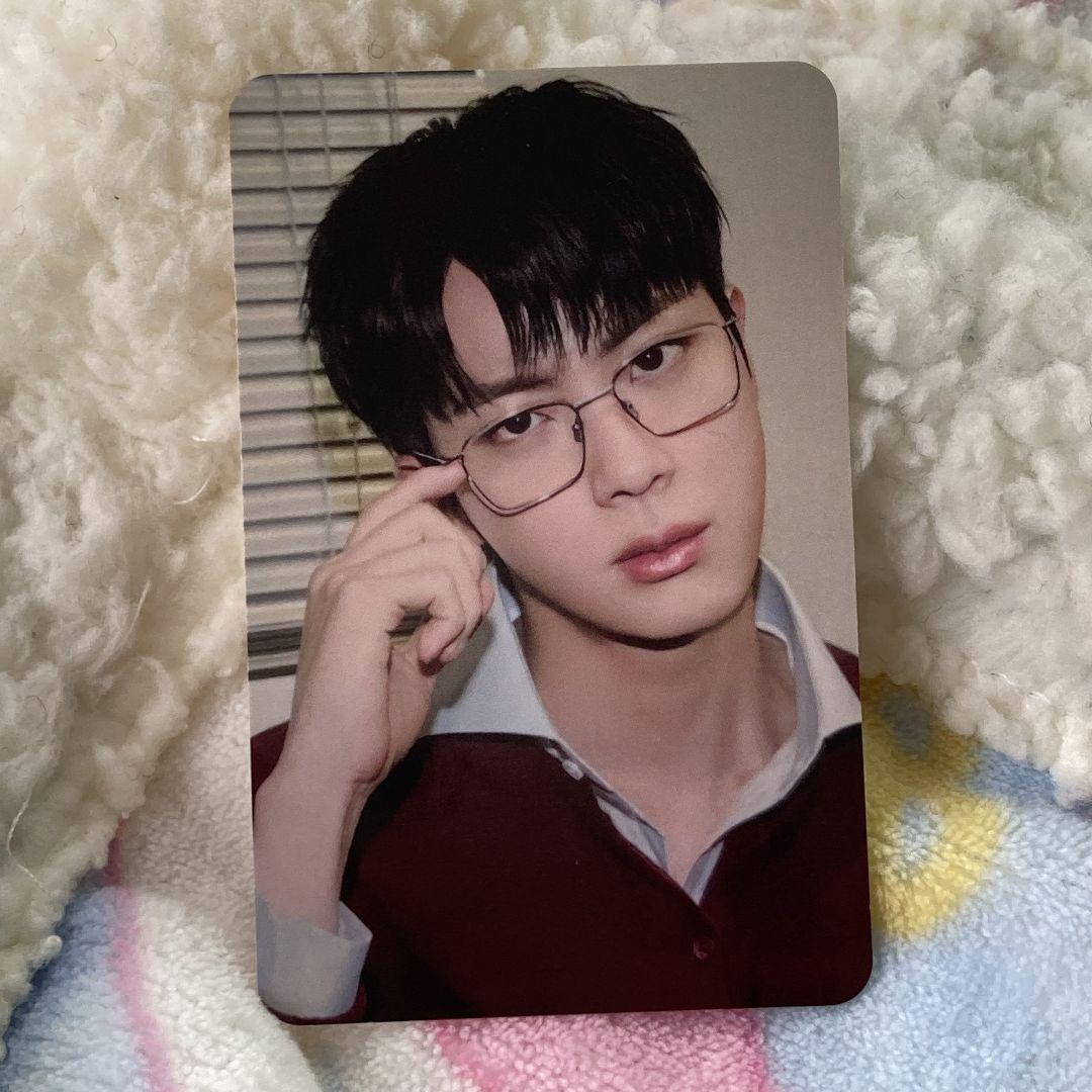 

[USED] BTS JIN Happy Walmart Purchase Bonus Limited Trading Card