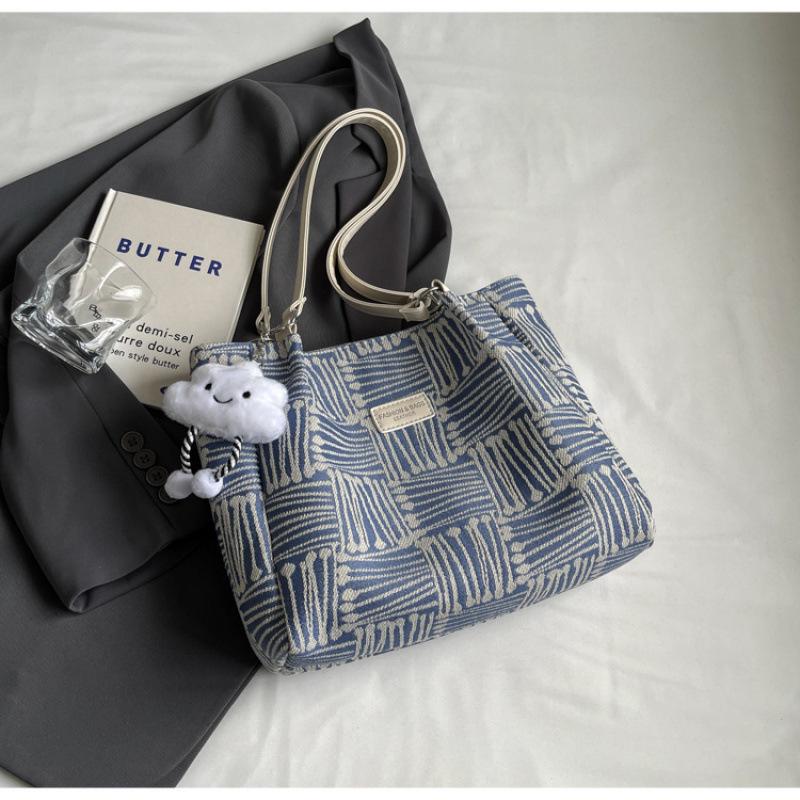 Korean Fashionable Canvas Large Tote Bag for Women - 2025 New, Versatile, Large Capacity Shoulder Bag, Perfect for Autumn and Winter.