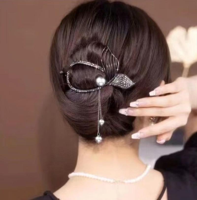 Metal Gold And Black Color Hair Clip Tassel Fixing Artifact Twist Clip Word Clip Light Luxury Horizontal Clip Hair Accessories
