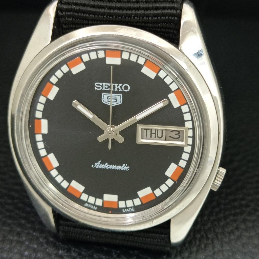 VINTAGE SEIKO 5 AUTOMATIC 7019A JAPAN MENS BLACK COLOR DIAL WATCH A708587-1