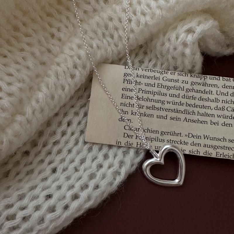 

S925 Sterling Silver Niche Design Hollow Heart Sweater Chain Matte Retro Long Necklace 925 silver
