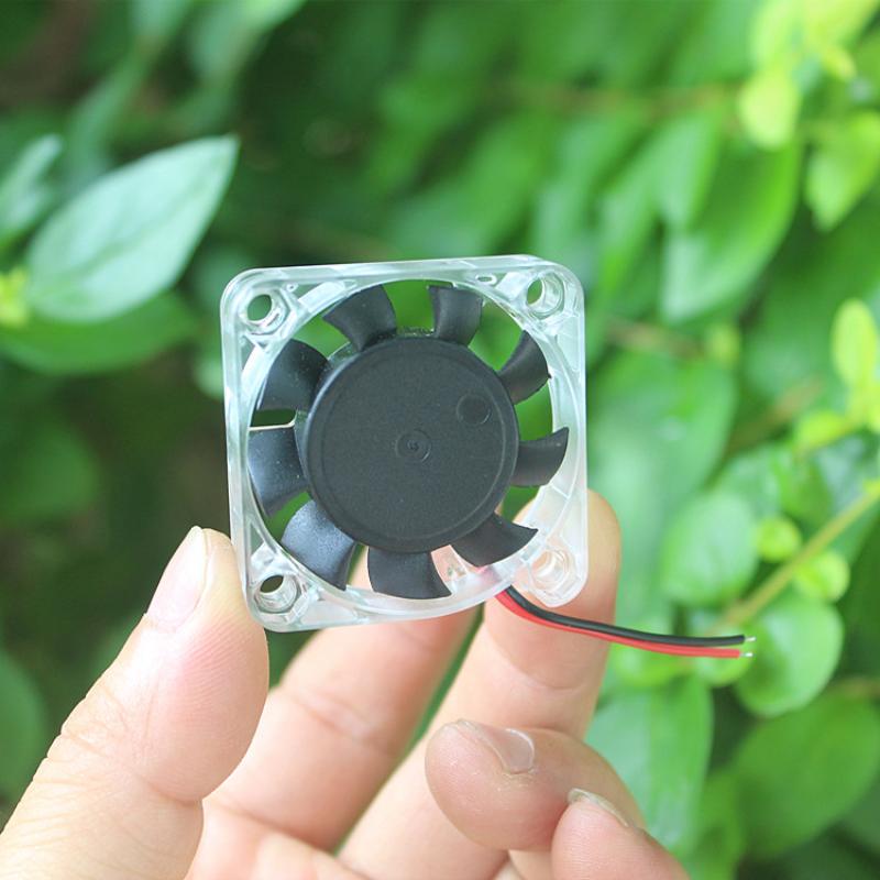 

1 шт. Охлаждающий радиатор Детали 3D-принтера Вентилятор 40X40X10мм 4010 DC 5В 240мА Бесщеточные вентиляторы со светодиодной подсветкой для радиатора-кулера