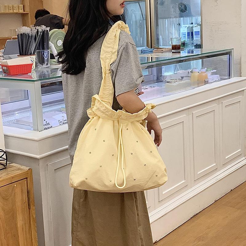 

Маленькая прозрачная холщовая сумка для женщин, лето 2024, новая модная корейская плиссированная сумка-тоут, универсальная сумка большой вместимости 36*9*35 жёлтый