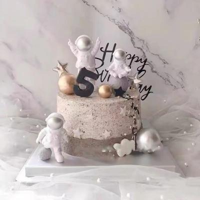 3Pcs Cake Decorations Wide Applications Long Lasting Reusable Attractive Creative DIY Novelty Birthday Cake Astronaut Decors Party Supplies