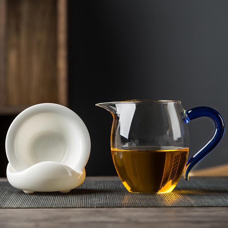 Rundes Teesieb aus weißem Porzellan, Moderne Schlichtheit Haushalt Keramik Tee-Wasser-Trennung, Kreative Glastasse, Teegeschirr