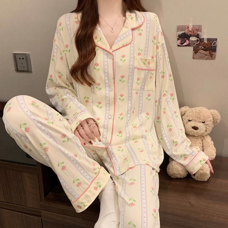 

Spring and Autumn New Women s Fresh Flowers Long-Sleeved Pajamas Homewear Suit Girls Casual Pajamas Thin Section Homewear M