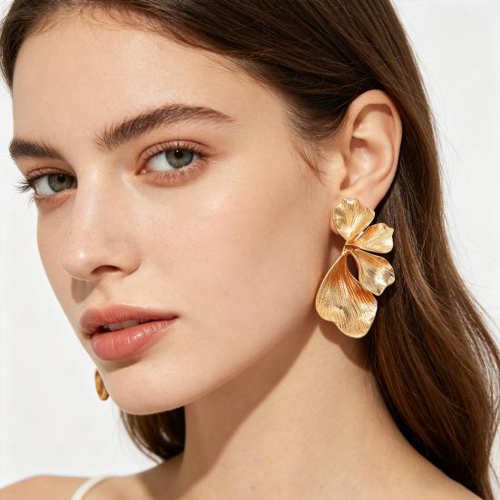 1 Par de Pendientes para Mujer Multicapa Exagerados Forma de Flor Pendientes de Botón Ligeros Versátiles Joyería Regalo