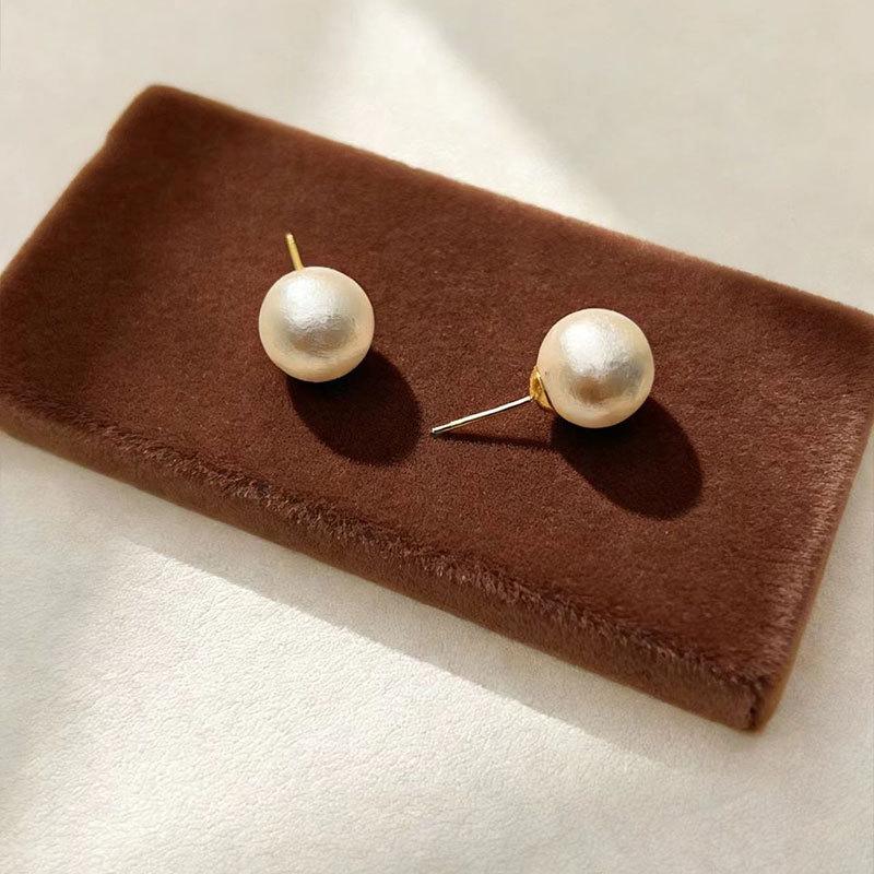 Ретро Серьги-гвоздики с крупным жемчугом из хлопка в стиле Хепберн Женственные Серьги Французский Легкий Люкс Высококачественные Серьги
