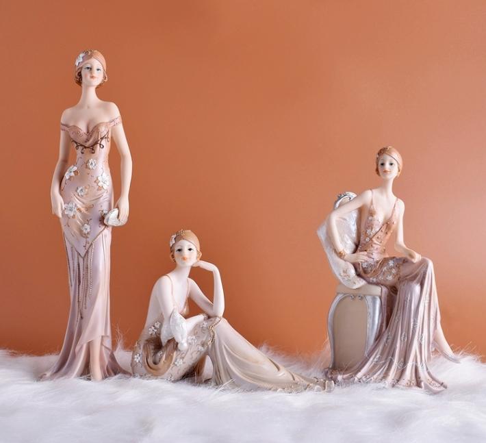 European Resin Statue Accessories Girl Beauty Character Home Livingroom Table Figurines Crafts Decoration Wedding Birthday Gifts
