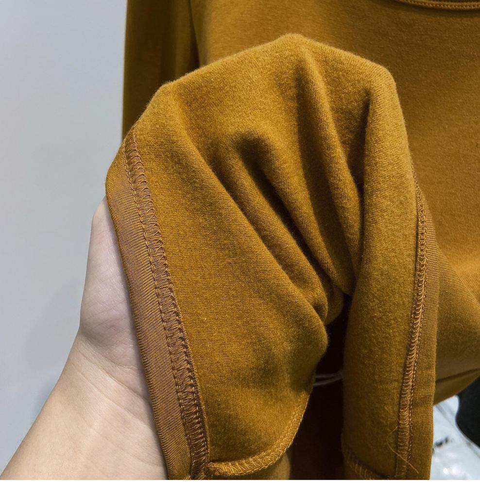 "2025 Autumn/Winter U-neck Thin Fleece Women's Long-sleeved Top: European Style with Exposed Collarbones”