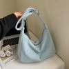 Large capacity bag women's summer new fashion niche shoulder messenger bag texture commuter dumpling bag