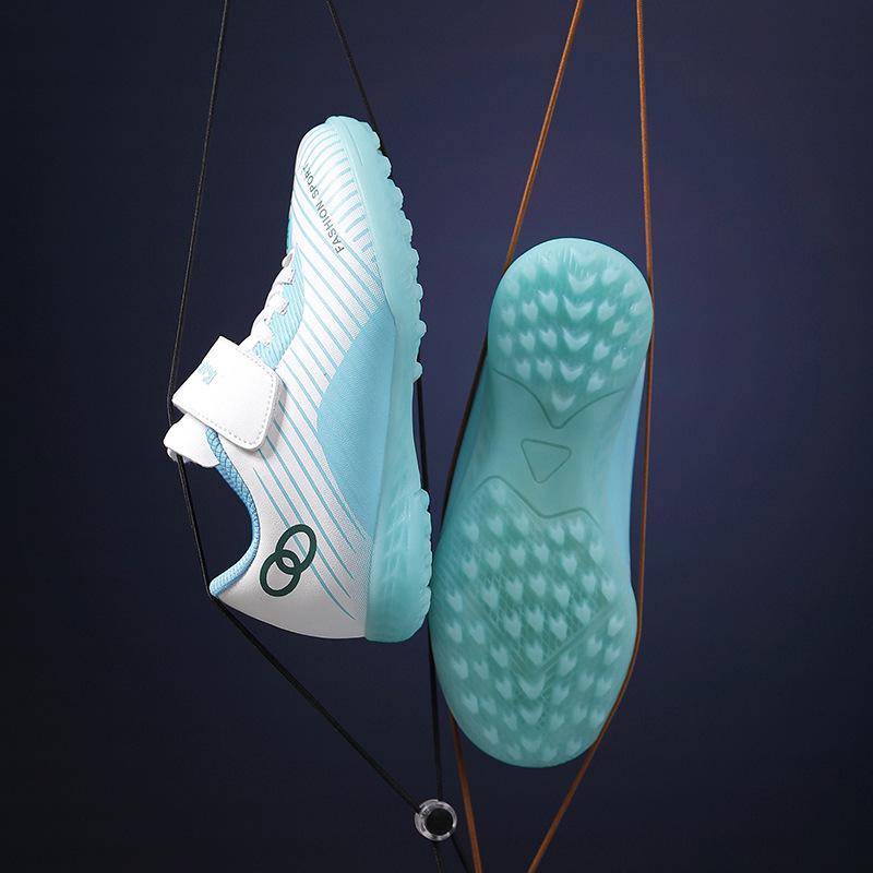 New Korean version leather medium and older children's football shoes boys and girls soft sports training shoes children's football shoes
