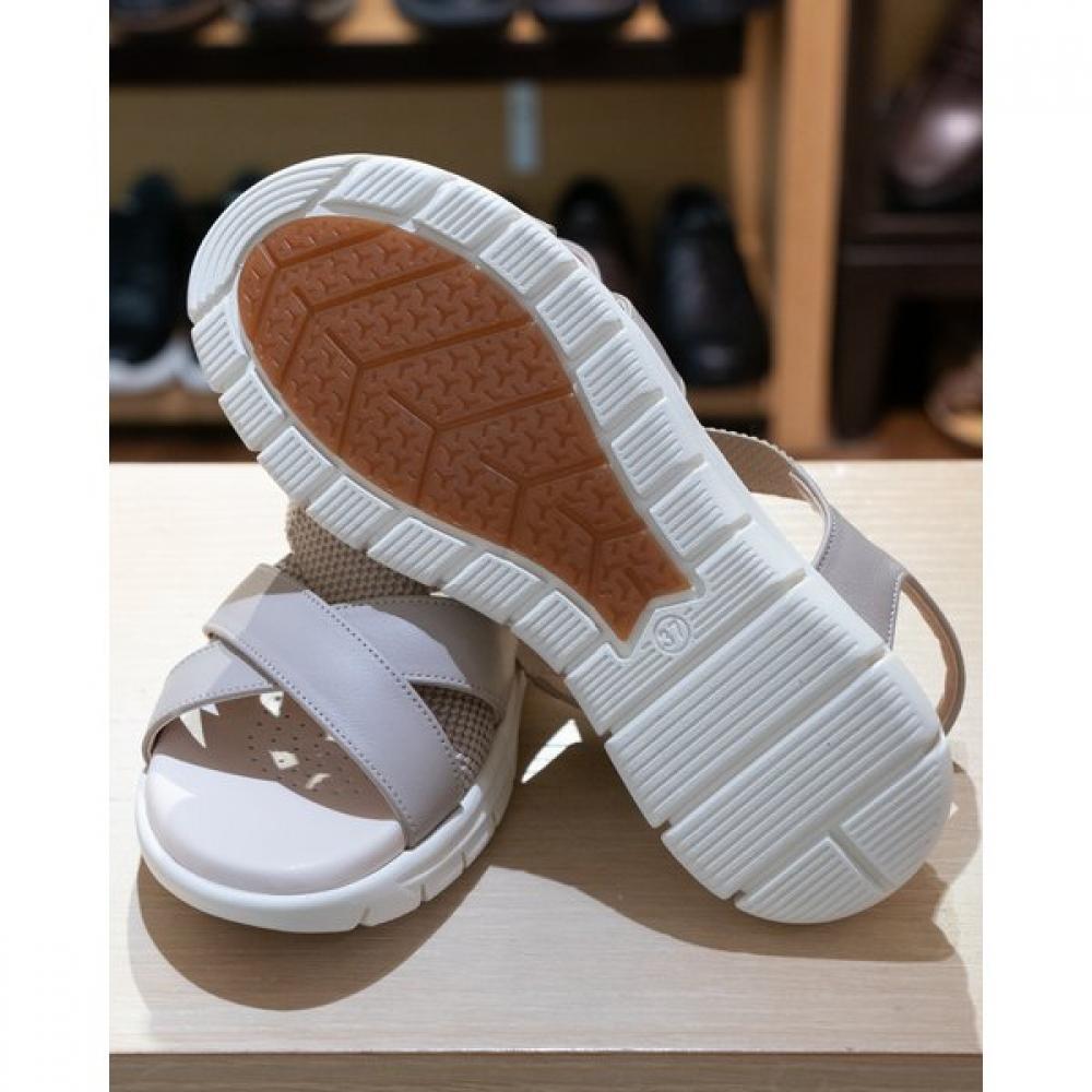 VAINER Women S Comfort Sandal Beige 303e