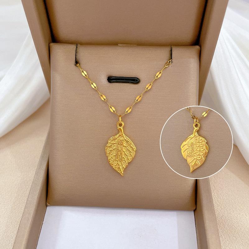 Geometric Animal Temperament Personality Minimalist Wind Furnace Real Gold Necklace Female Collarbone Chain