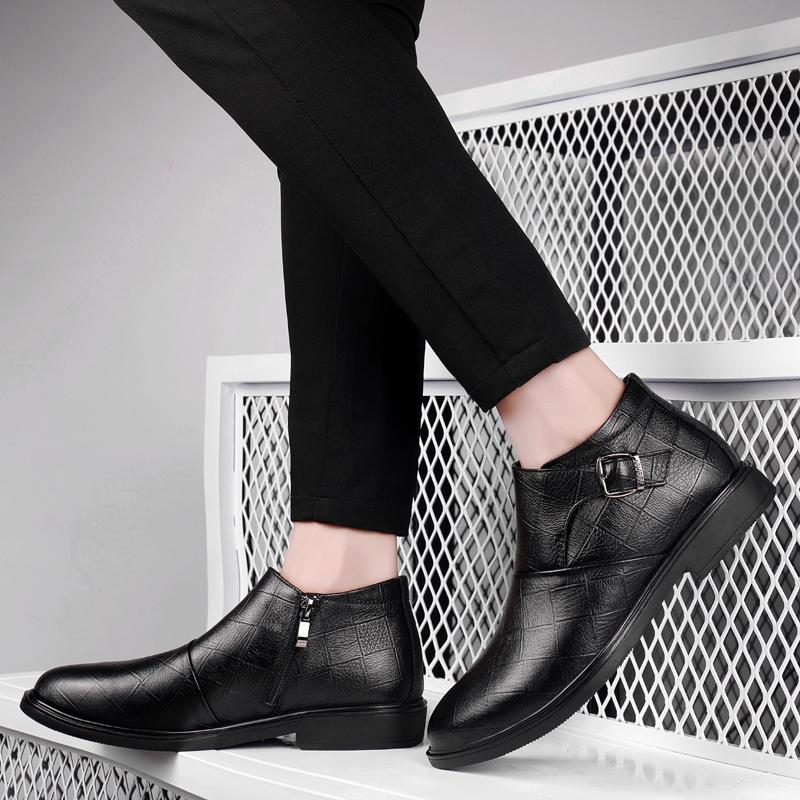 Fashion Genuine Leather Men Boots Luxury Mens Slip On Chelsea Shoes Fashion Motorcycle Boots Retro Business Design High Quality Handmade