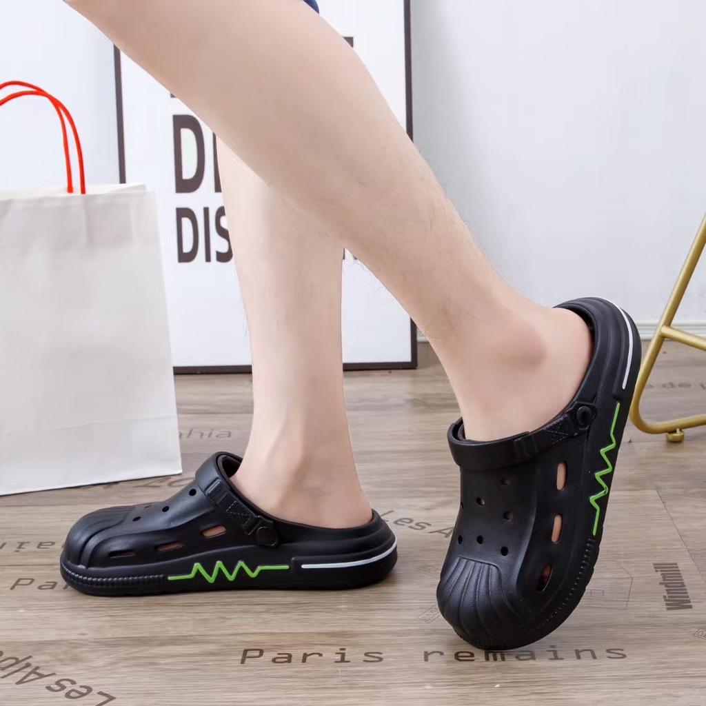 Summer Clog Shoe Men Korean Version EVA Sandals Fashion Casual Beach Shoes Non-slip Soft Soled Outdoor Slippers