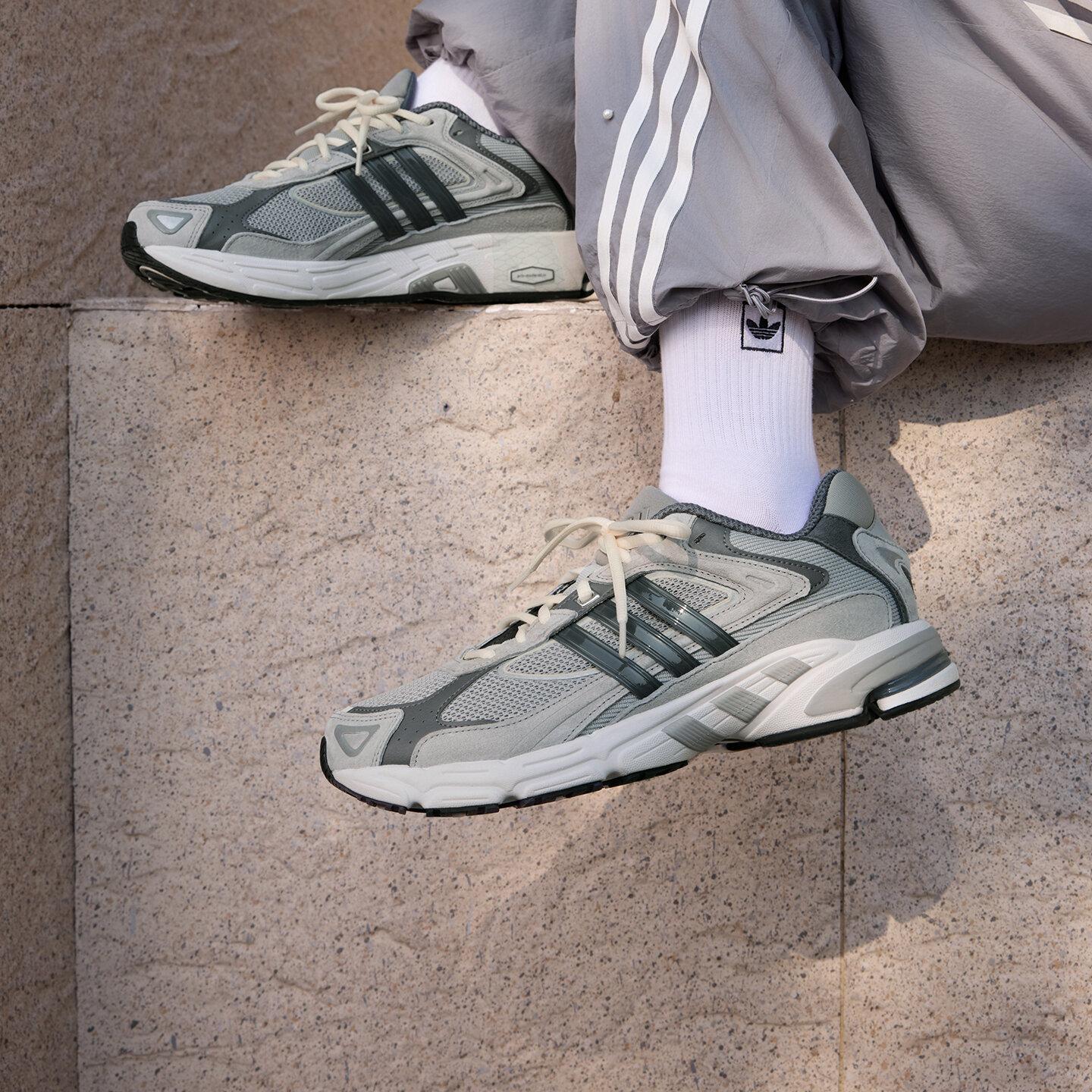 Adidas Originals Response Cl Textile, Leather Low top Chunky Sneakers 42