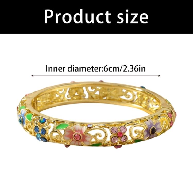 Stylish Four Leaf Clovers Enamel Alloy Bracelet Featuring Smooth Drip Oil Craft and Ethnic Flair Versatile Use