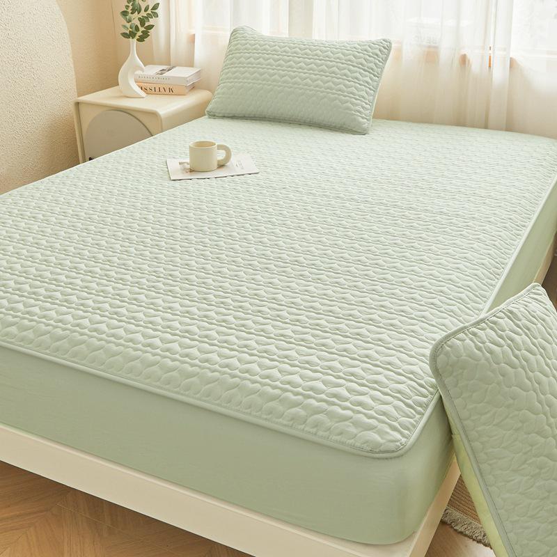 Soybean Cotton Waterproof Bed Sheet - Love Style, Mattress Protector Compatible with Simmons.