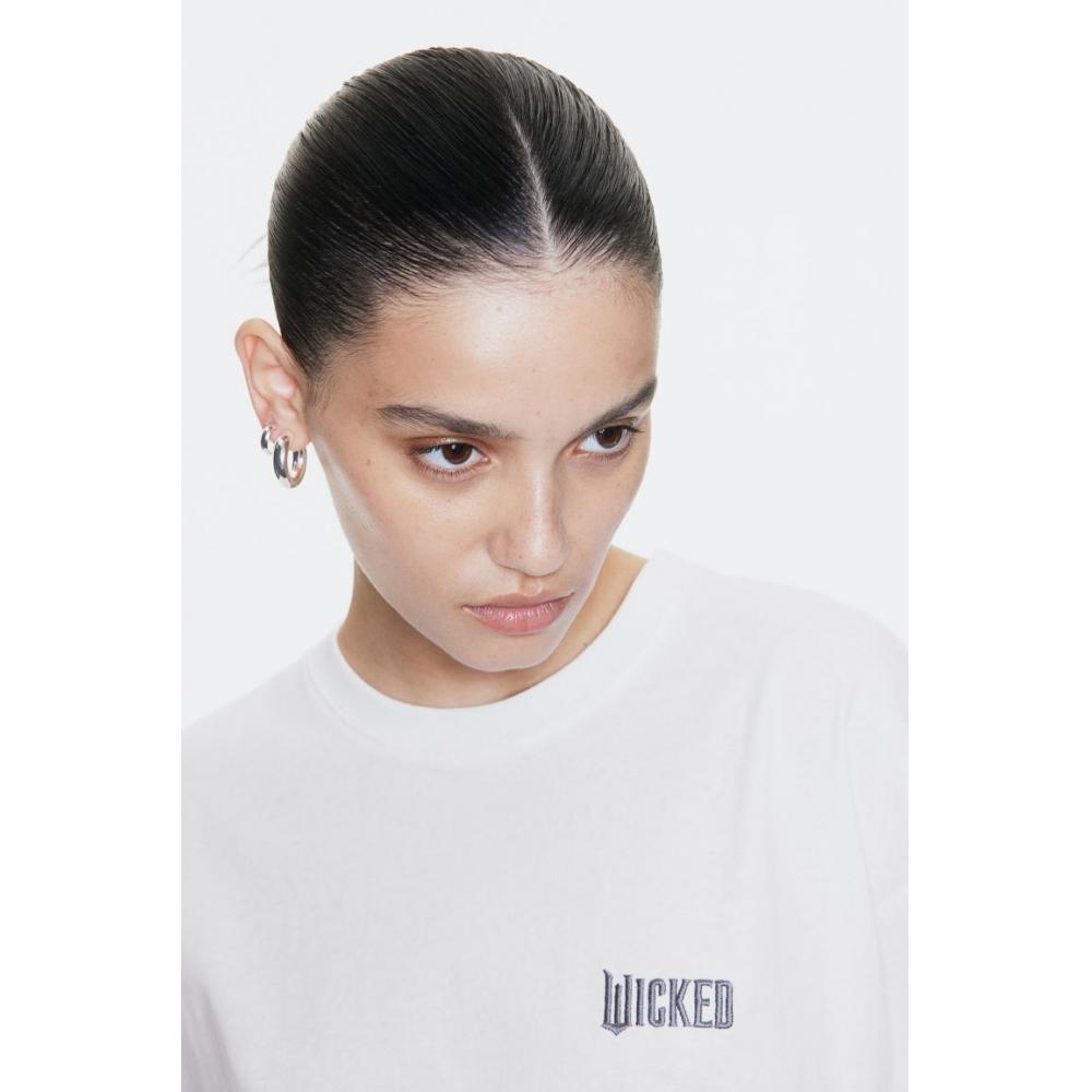 

Футболка с принтом HM Boxy Кремовый Wicked