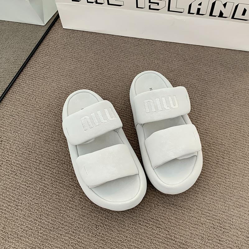 2025 New Platform Slippers Women's Outer Wear with Skirt Cool Slippers Fashionable Versatile Sandals One-word Slippers Women