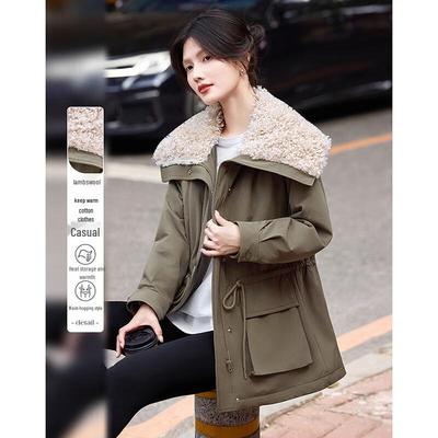 Si Shui Nian Hua Women's Elegant Lamb Fleece Padded Jacket 255027M1