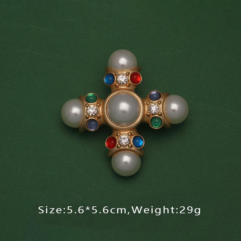 

Барокко Французский Ретро Жемчуг Изысканная Брошь Булавка Летняя Юбка Значок Сумка Броши Для Женщины Девушки Аксессуары для Вечеринки