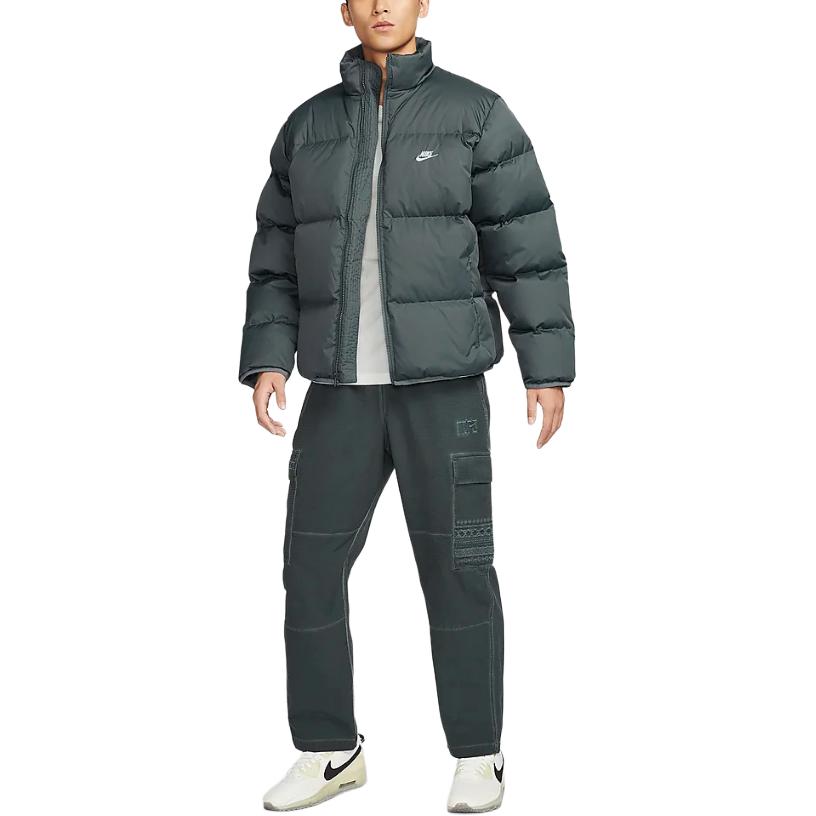 Nike Geacă Puffer Club Therma-FIT Warm Croială Largă Guler Înalt Bărbați Jachete Gri Fier Alb FZ5029068