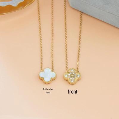 Collana Pendente Quadrifoglio a Quattro Foglie in Acciaio al Titanio e Diamanti, Stile Coreano, Catena per Clavicola Versatile, Gioielli da Donna Lussuosi ed Eleganti.