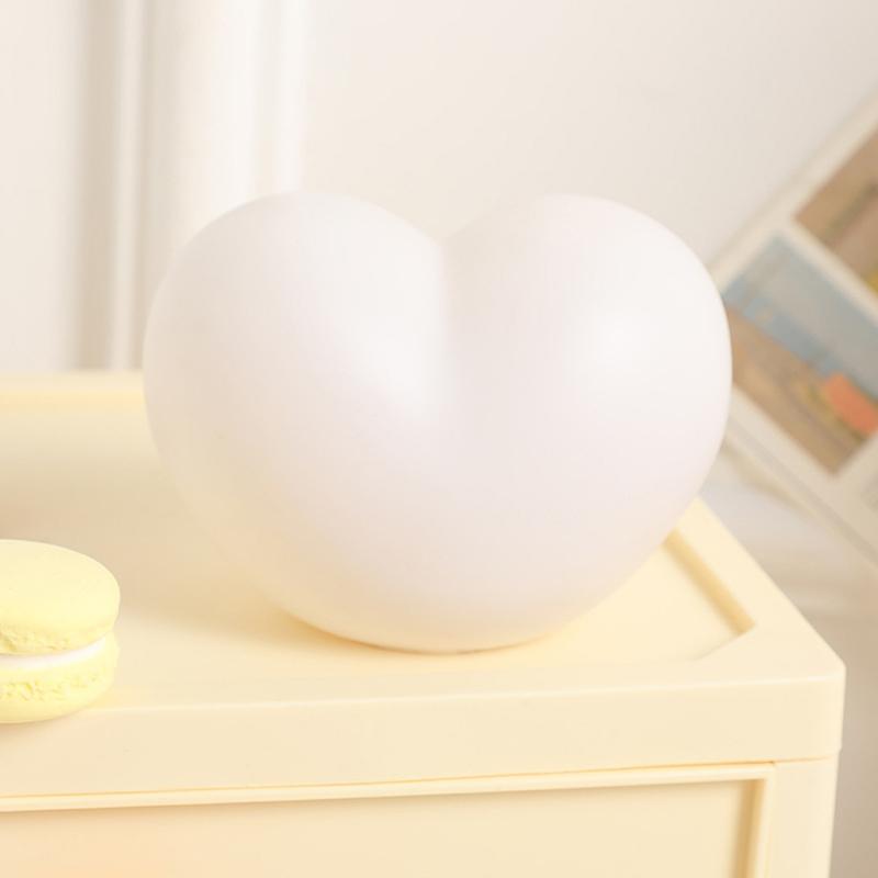 1 stk Søt Hjerte Nattlys Vinyl LED Sovelampe Nattbordslampe Touch Barnerom Nattlys For Barnerom Gratulerer med dagen Gave