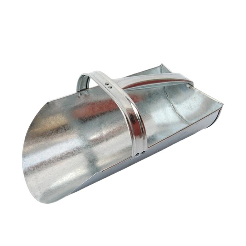

Durable Iron Feeding Scoops For Poultry Large Capacity Ergonomic Handle Rusts Proof Coating Easyly To Clean Farm Use